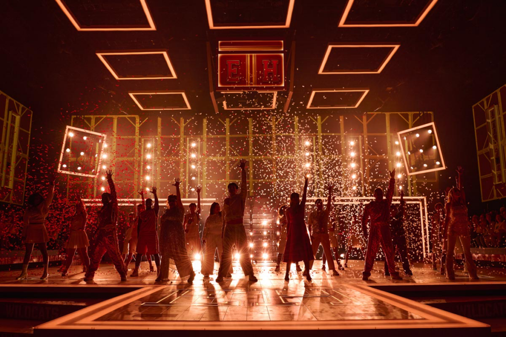 HSM_MattCrockett_Full Company Finale